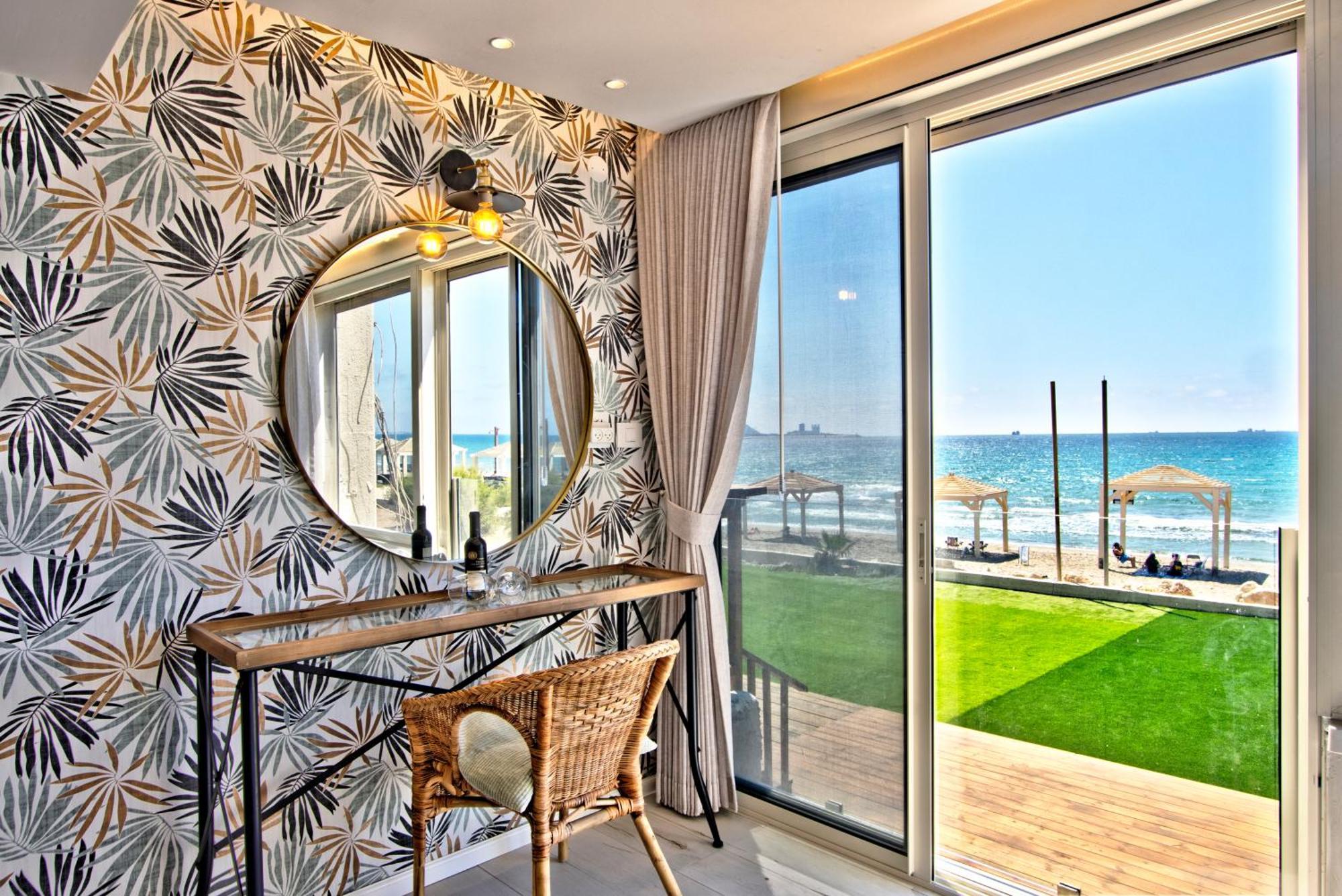 חיפה בית חוף מושלם עם גקוזי ומרפסת - Beachside Bliss W Jacuzzi מראה חיצוני תמונה